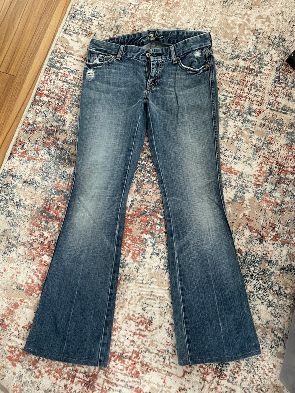 7 For All Mankind Women's Boot Cut Jeans - Light Blue Denim size 28 x 31 - Picture 5 of 8